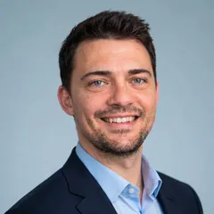 Dr. Juan Garona